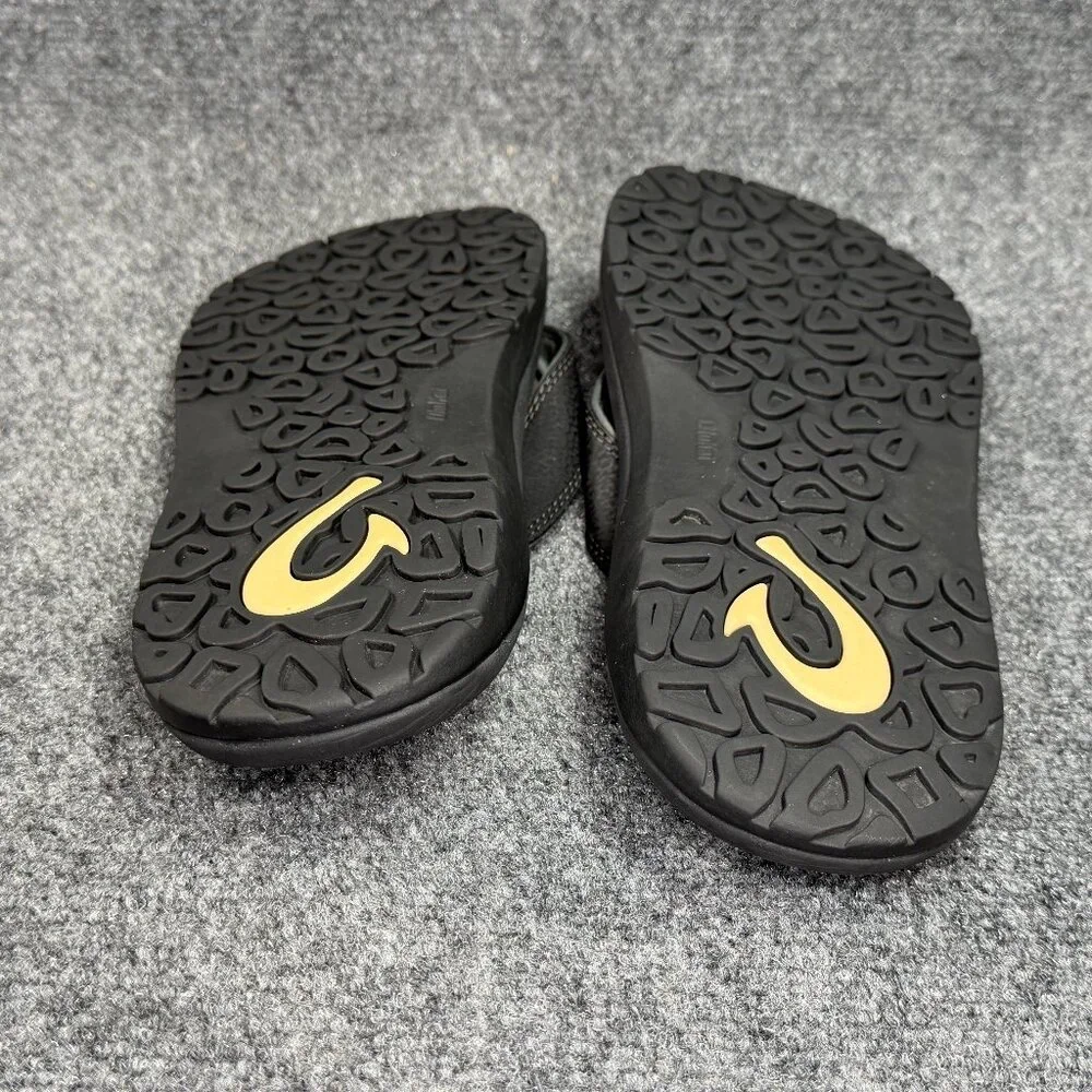 OluKai ohana sandals